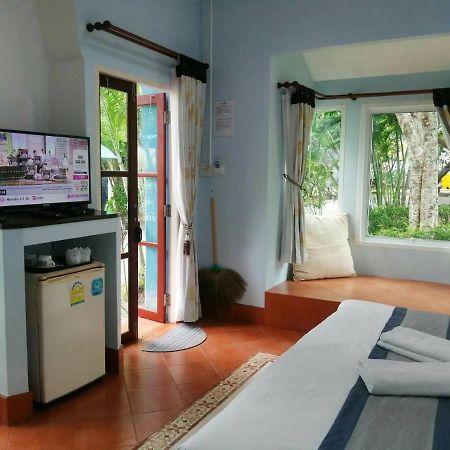 Baanmontra Beach Resort - Bankrut Esterno foto
