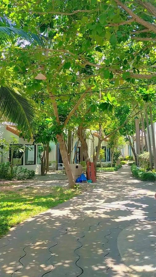 Baanmontra Beach Resort - Bankrut Esterno foto