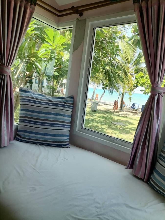 Baanmontra Beach Resort - Bankrut Esterno foto