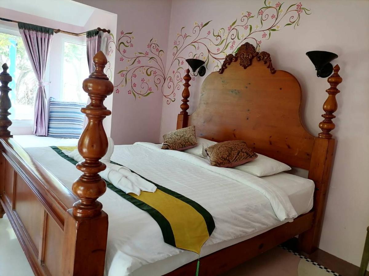 Baanmontra Beach Resort - Bankrut Esterno foto