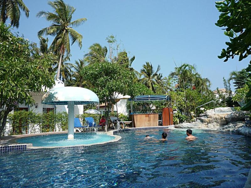 Baanmontra Beach Resort - Bankrut Esterno foto