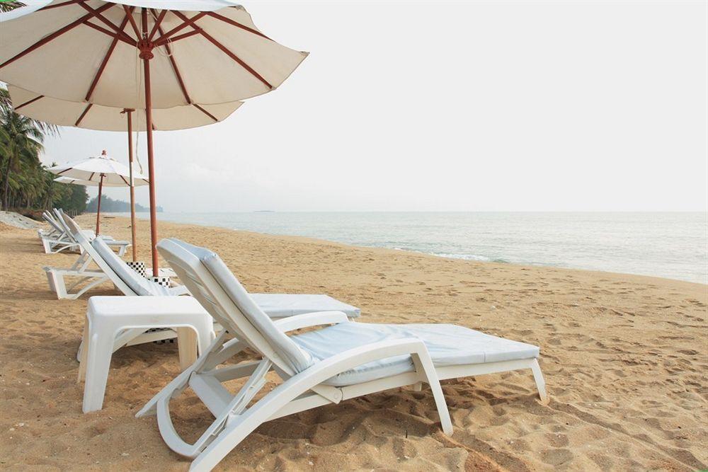 Baanmontra Beach Resort - Bankrut Esterno foto