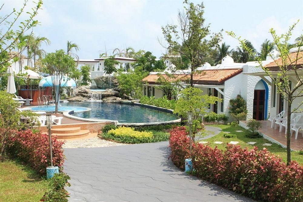 Baanmontra Beach Resort - Bankrut Esterno foto