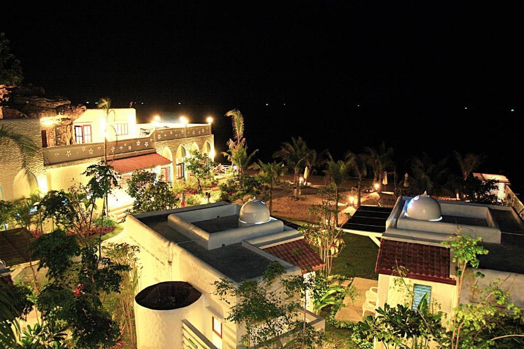 Baanmontra Beach Resort - Bankrut Esterno foto