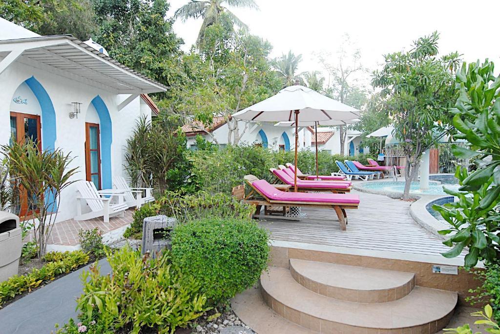 Baanmontra Beach Resort - Bankrut Esterno foto